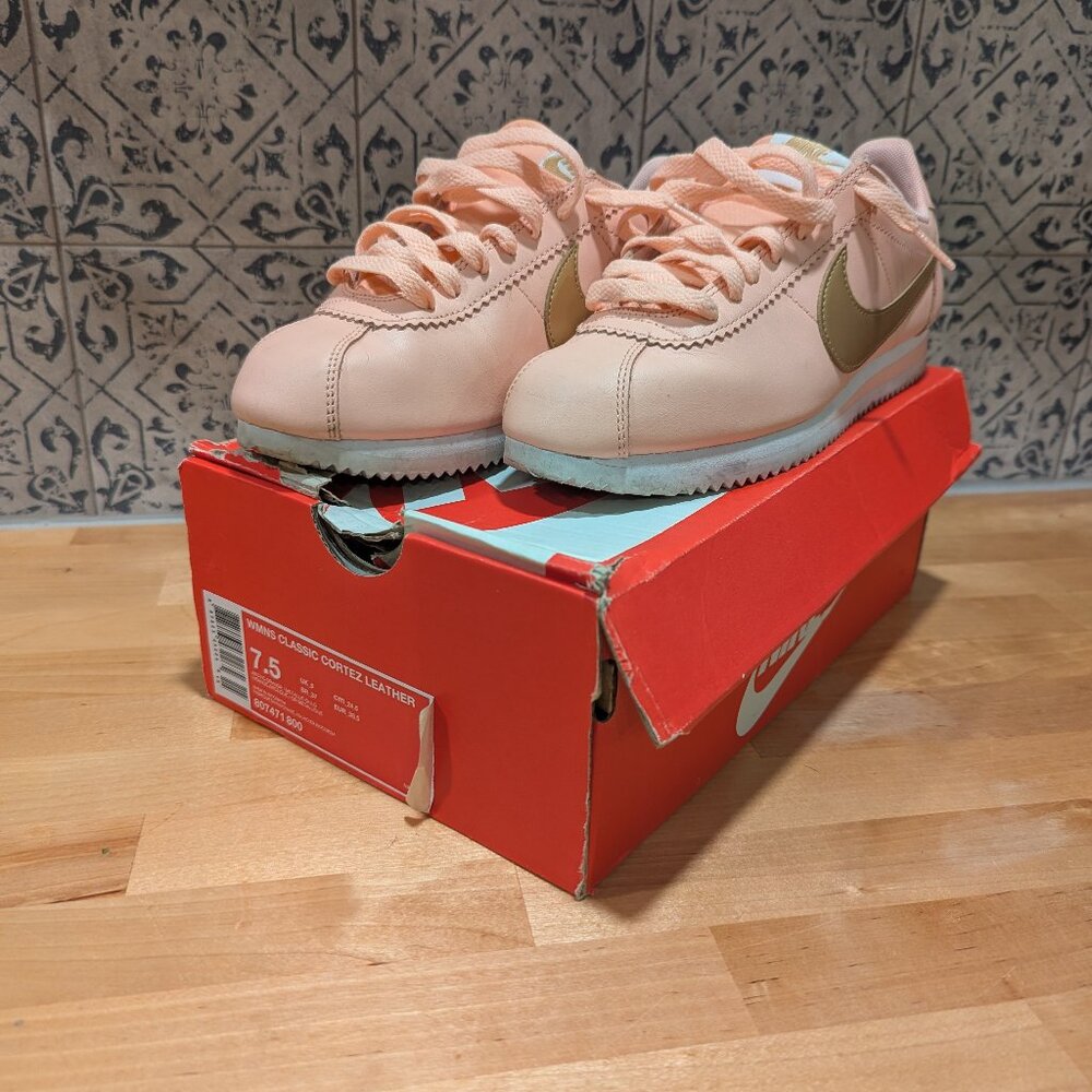 Pink and Gold Leather Nike Cortez - like new - fits like 7